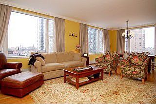 3rd image of 1301 N Dearborn St APT 602