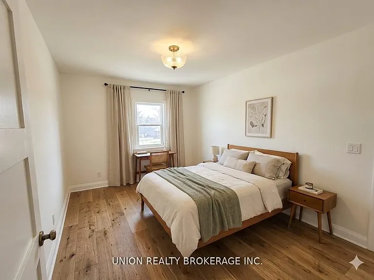 582 Danforth Rd #UPPER — Photo 3