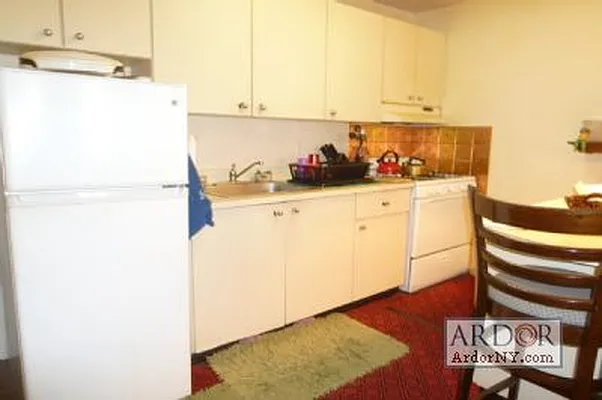 Rented by ArdorNY | media 20