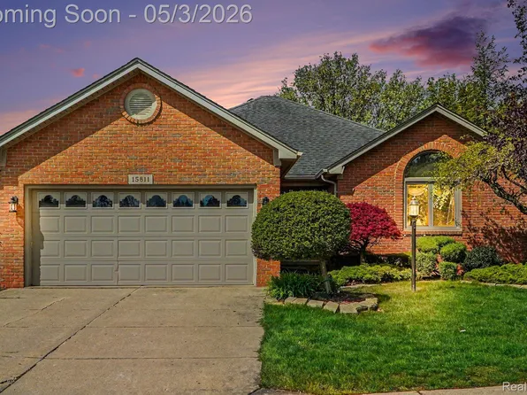 15811 Horseshoe Path Ct, Clinton Township, MI 48035