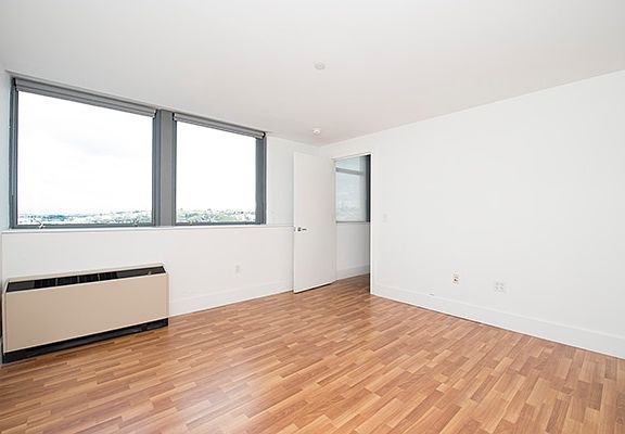 5th image of 50 Dey St APT 640