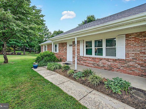 5th image of 3474 Pleasant Grove Dr