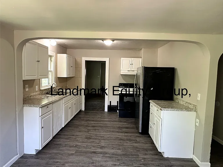 3006 Messanie St — Photo 4