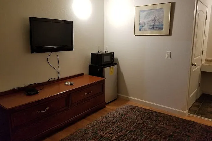 8821 Pacific Ave #12 — Photo 5