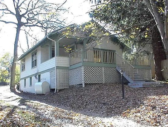 2 bed, 1040 sqft, $1,950 — Photo 2