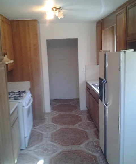 4035 Thomas St — Photo 3