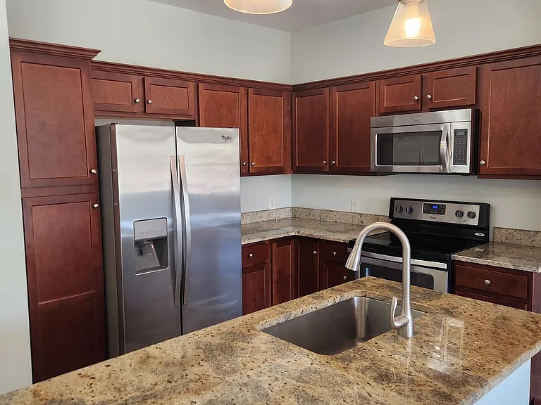 4021 Blackstone Dr #200 — Photo 13