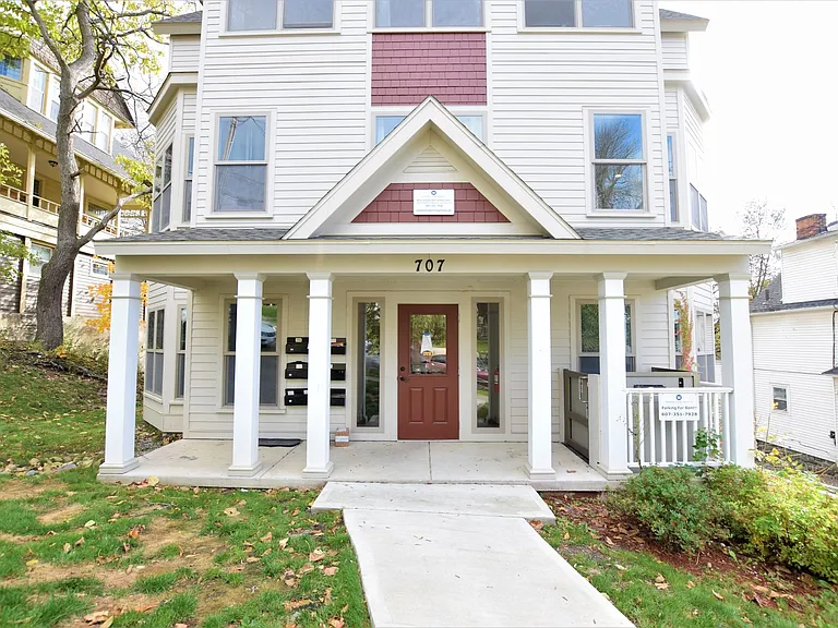 707 E Seneca St. — Photo 28