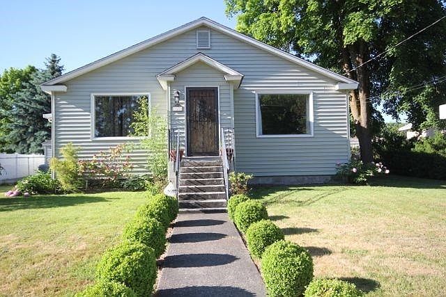 1st image of 11606 E 6th Ave