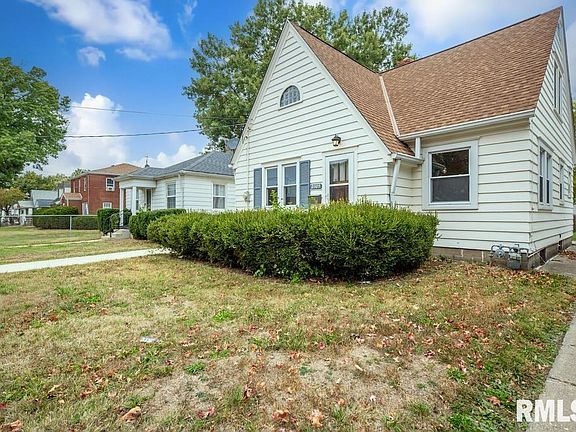 3rd image of 2309 W Kellogg Ave