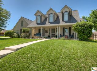 2124 Small Town Dr, New Braunfels, TX 78130