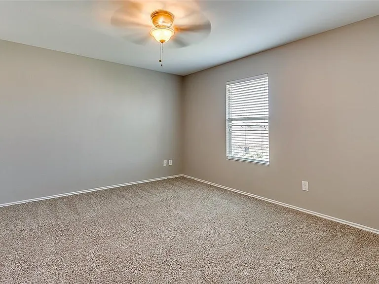 3rd bed upstairs