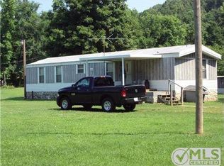 318 Wallace Rd, Waverly, TN 37185