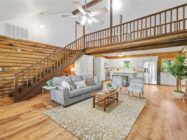 6508 Old Independence Rd, Brenham, TX 77833