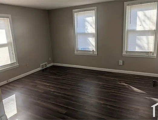 1148 Forest St — Photo 9