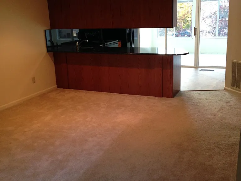350 New Market Ct — Photo 2