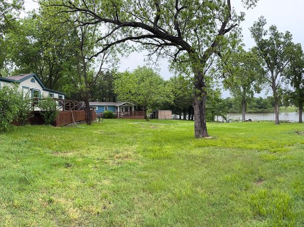 120 Bass Rd, Point, TX 75472
