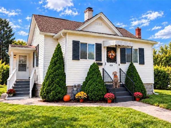 424 Scottdale Ave, Scottdale, PA 15683
