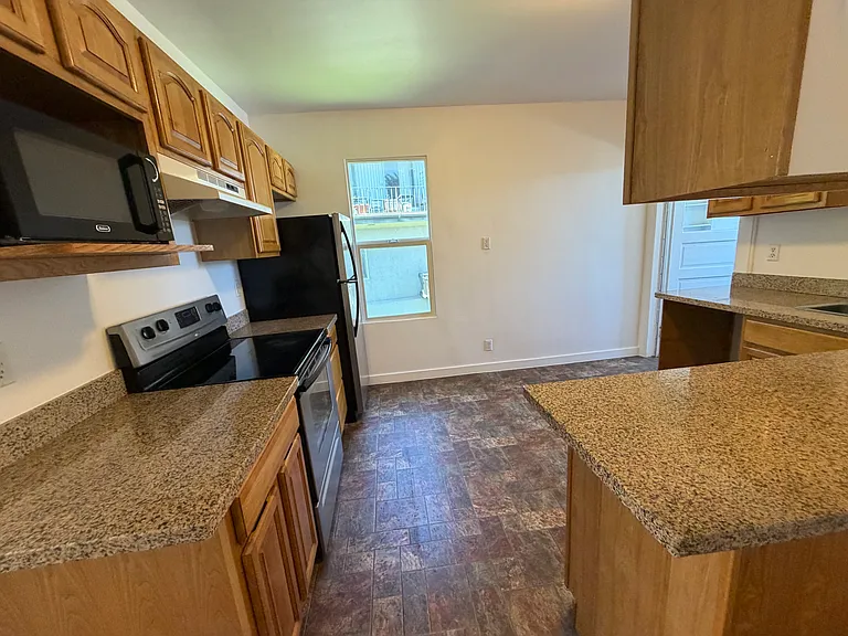 467 Corbett Ave #1 — Photo 6