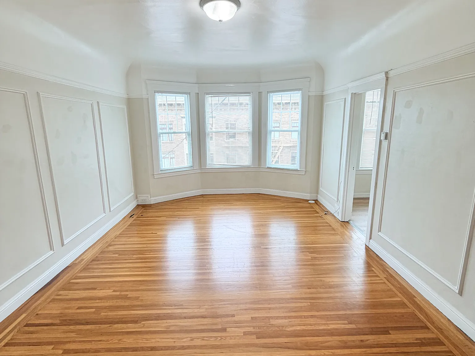 2650 Franklin St — Photo 1