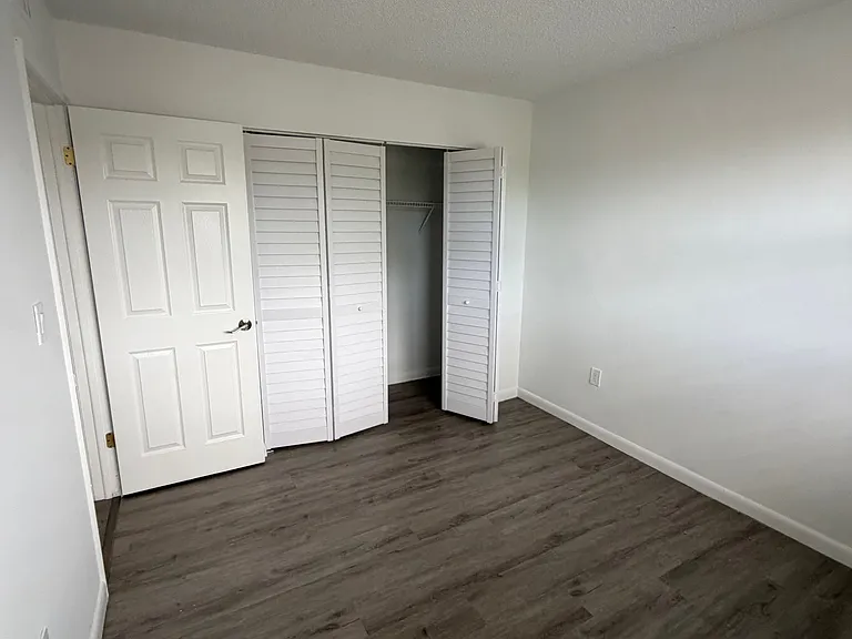 9785 Nob Hill Ct — Photo 9