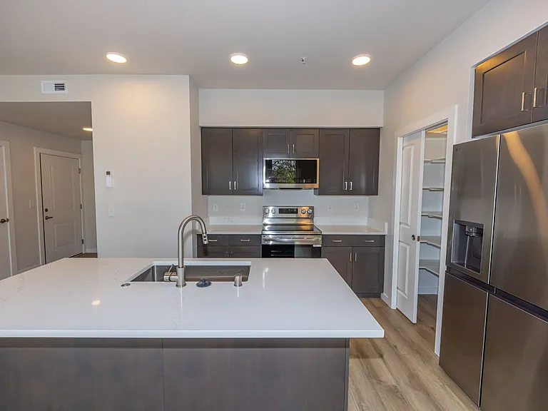 1901 E 11th St #103 — Photo 11