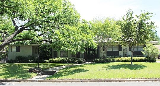 1st image of 4916 Meadow Wood Dr