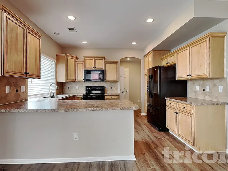 20681 Randolph Pl — Photo 6