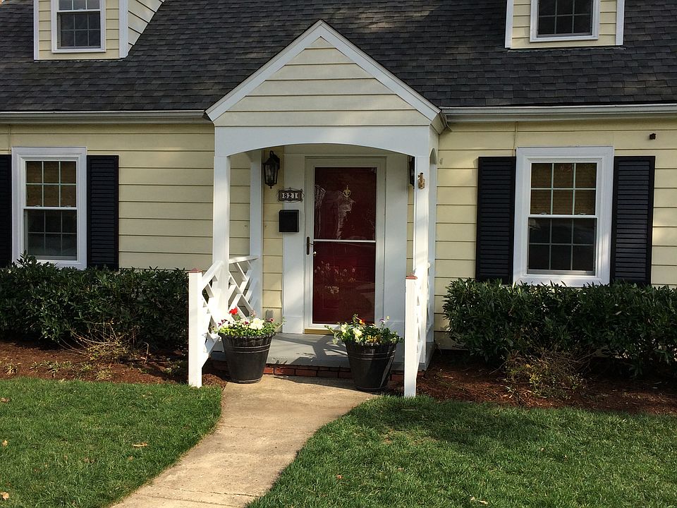 1st image of 821 Pepper Ave