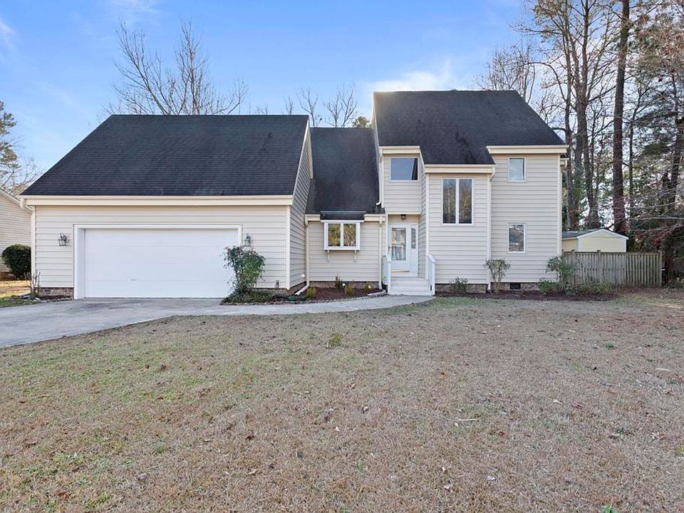 1st image of 221 Drake Lndg