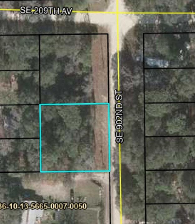 2nd image of  902nd St