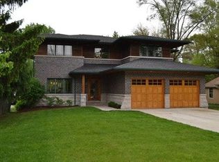 336 W 61st St, Westmont, IL 60559