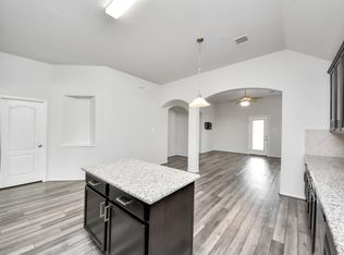 5186 Dry Hollow Dr, Alvin, TX 77511
