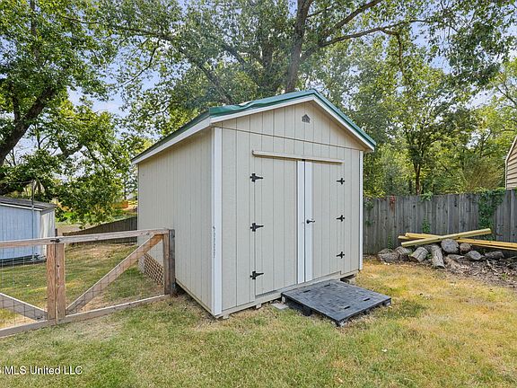 5th image of 1760 Malone Rd