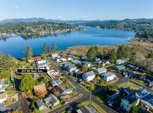 257 SE Surf Ave, Lincoln City, OR
