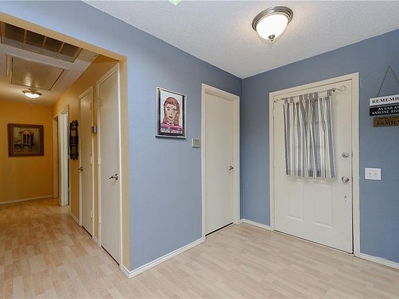 2nd image of 3817 Waxwing Cir S