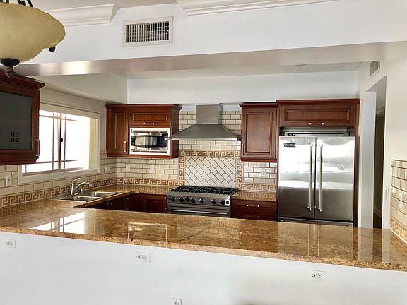 5th image of 11860 Kiowa Ave #101