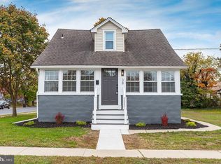 38 12th Ave, Glendora, NJ 08029