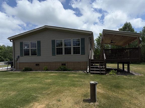 3rd image of 1130 Sunset Lane
