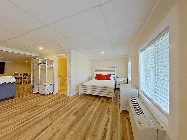 1345 Airport Dr #H20 — Photo 9