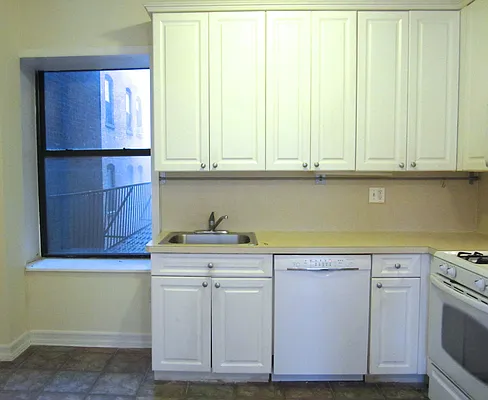 Rented by Stonecrest Realty | media 31