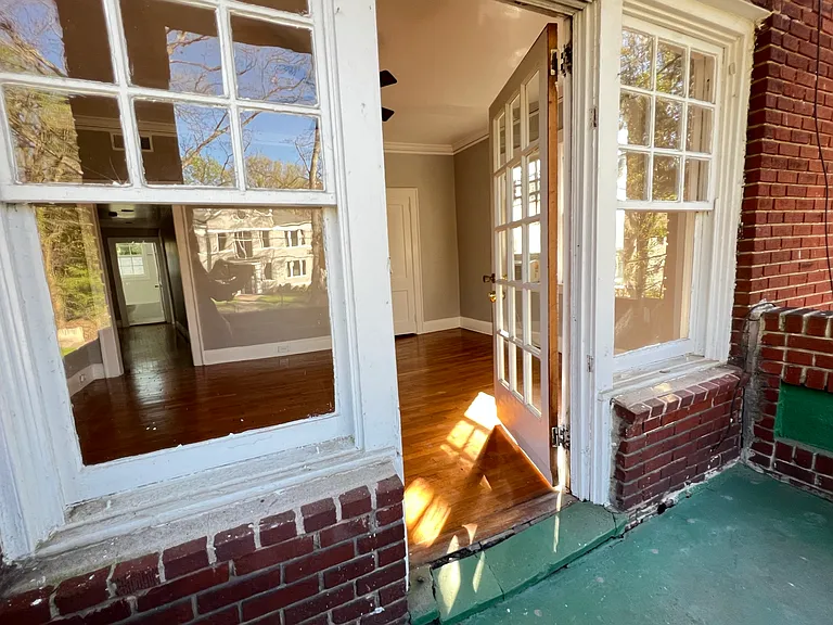 1215 Virginia Ave NE #5 — Photo 16