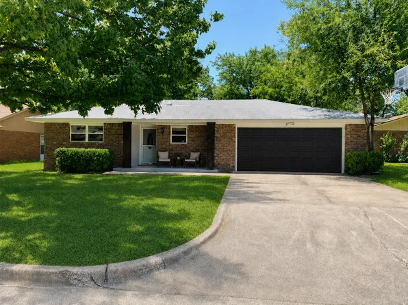 2220 Louise Ln, Norman, OK 73071