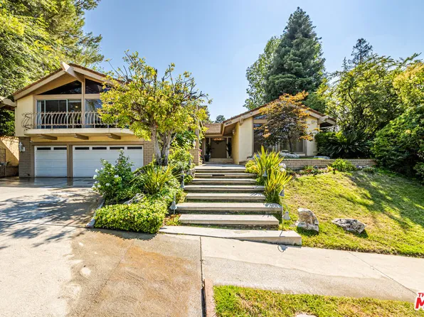 18022 Lake Encino Dr, Encino, CA 91316