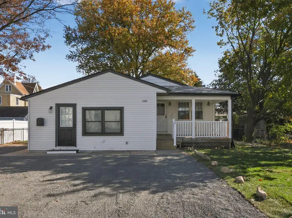 440 Trenton Ave, Tullytown, PA 19007