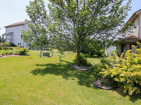 2nd image of 3037 Yarmouth Greenway Dr