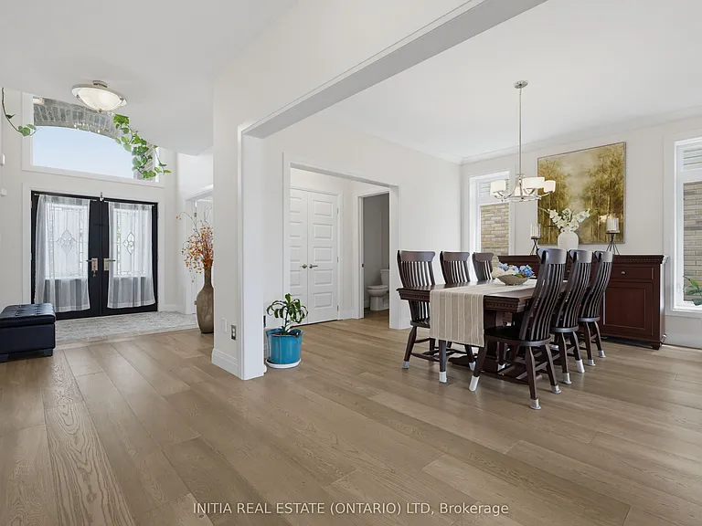 1258 Silverfox Dr — Photo 4