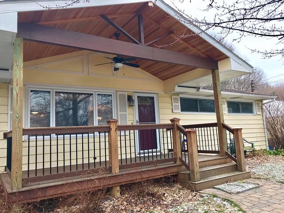 1st image of 303 Dickerson Dr N