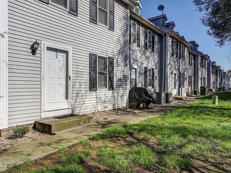4336 Bluff City Hwy #B4 — Photo 36