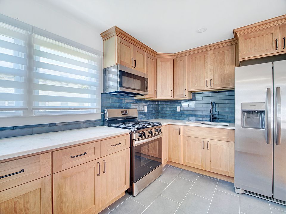 1st image of 217 Eppirt St #1